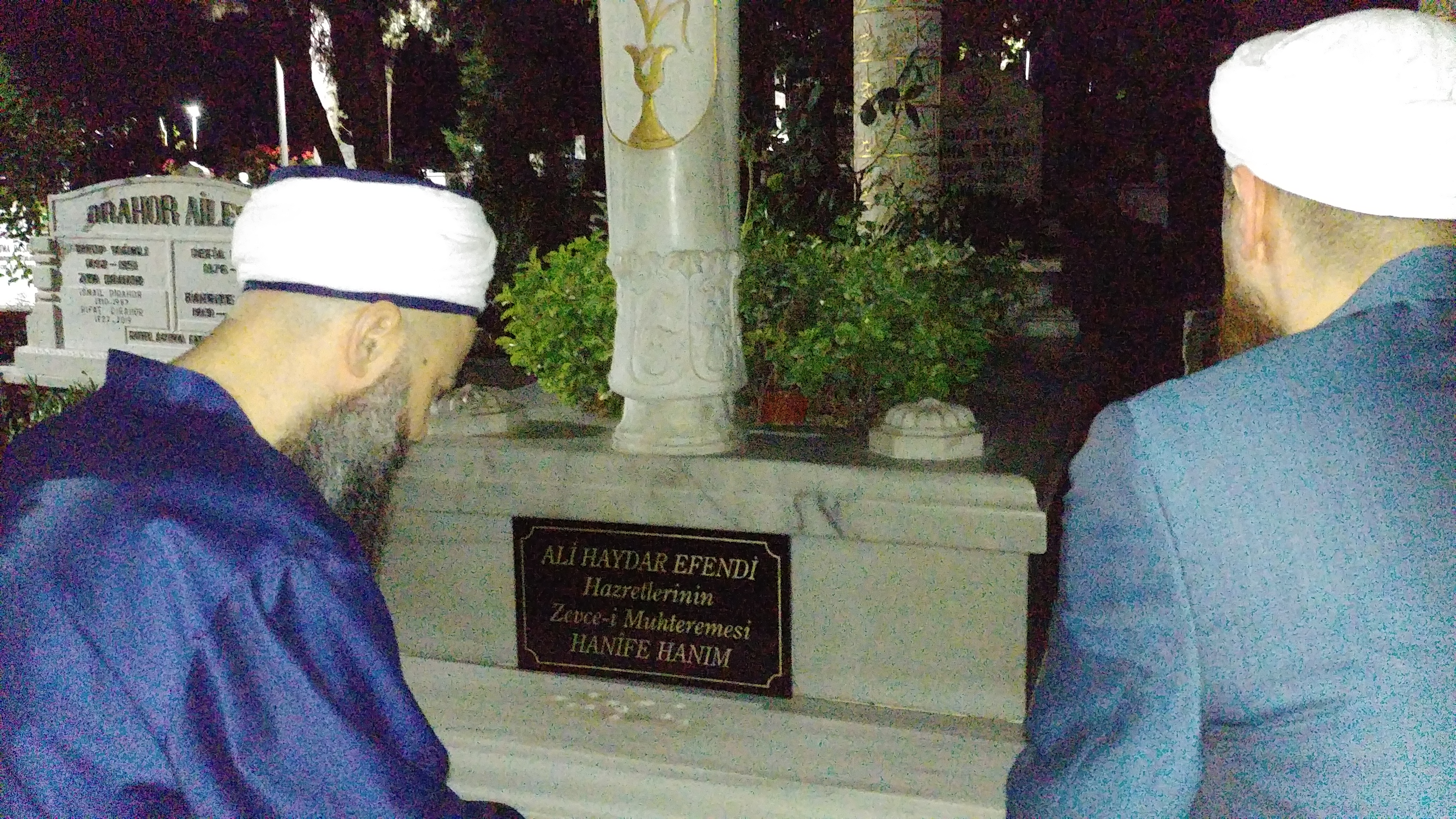 bayram gecesi kabir ziyaretleri