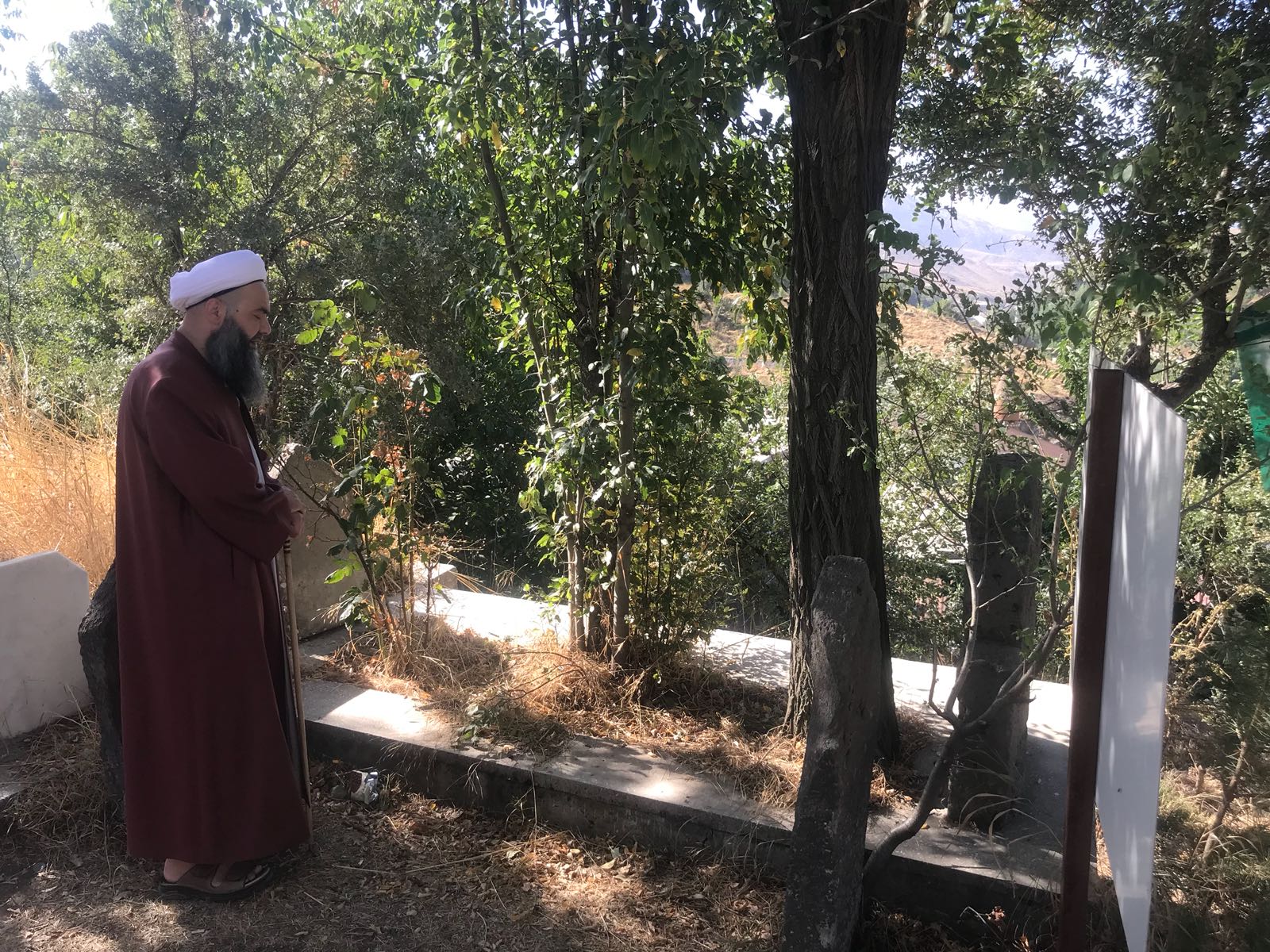 Bitlis Mırcatlık Mezarlığı?nda bulunan Zülkifl ?Aleyhi?s-Selâm?ın makâm-ı şerîfi
