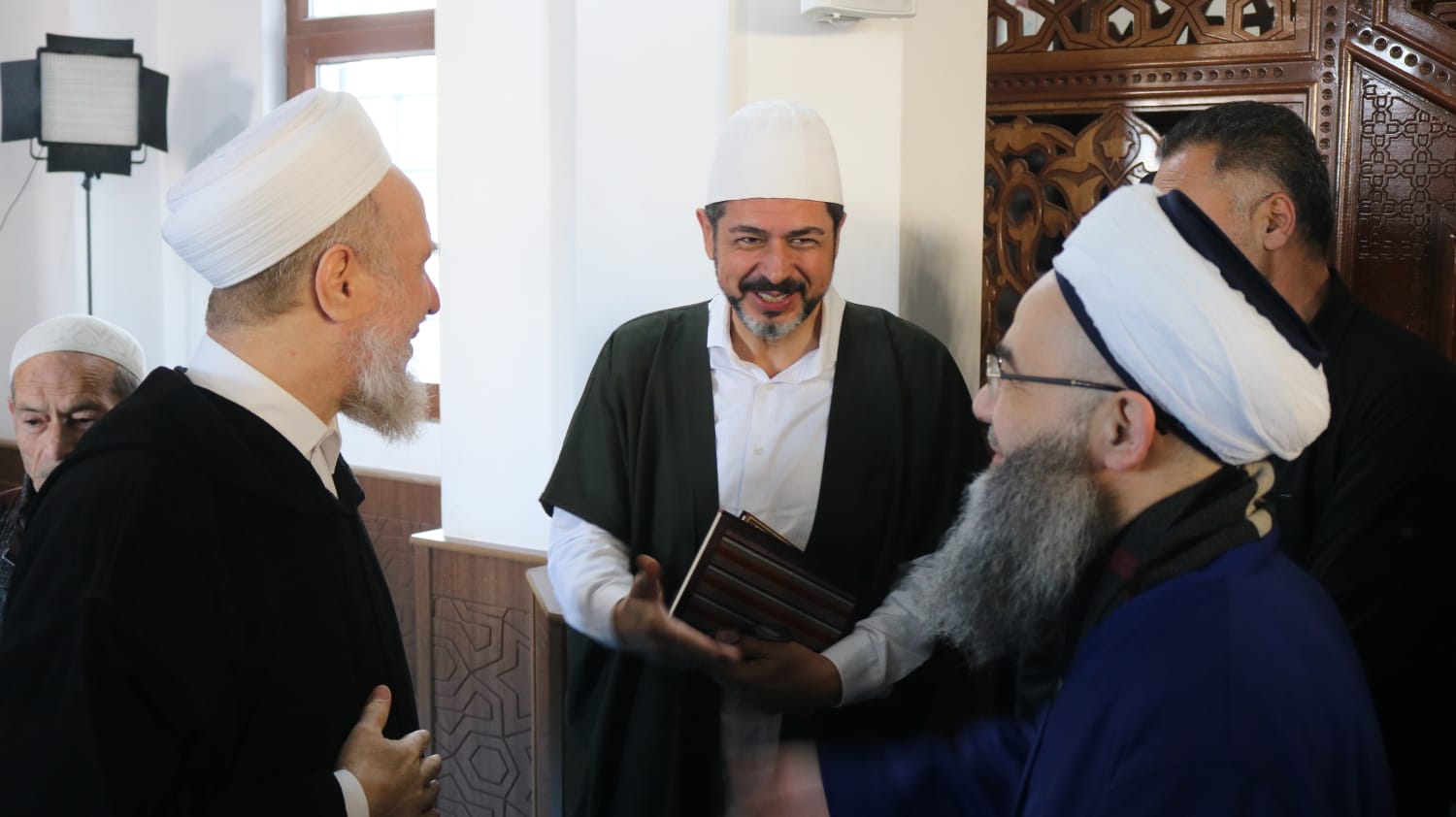 Cübbeli Ahmet Hocaefendi'nin Şemâil-i Şerîfe dersinden sonraki ilme teşvik konuşması