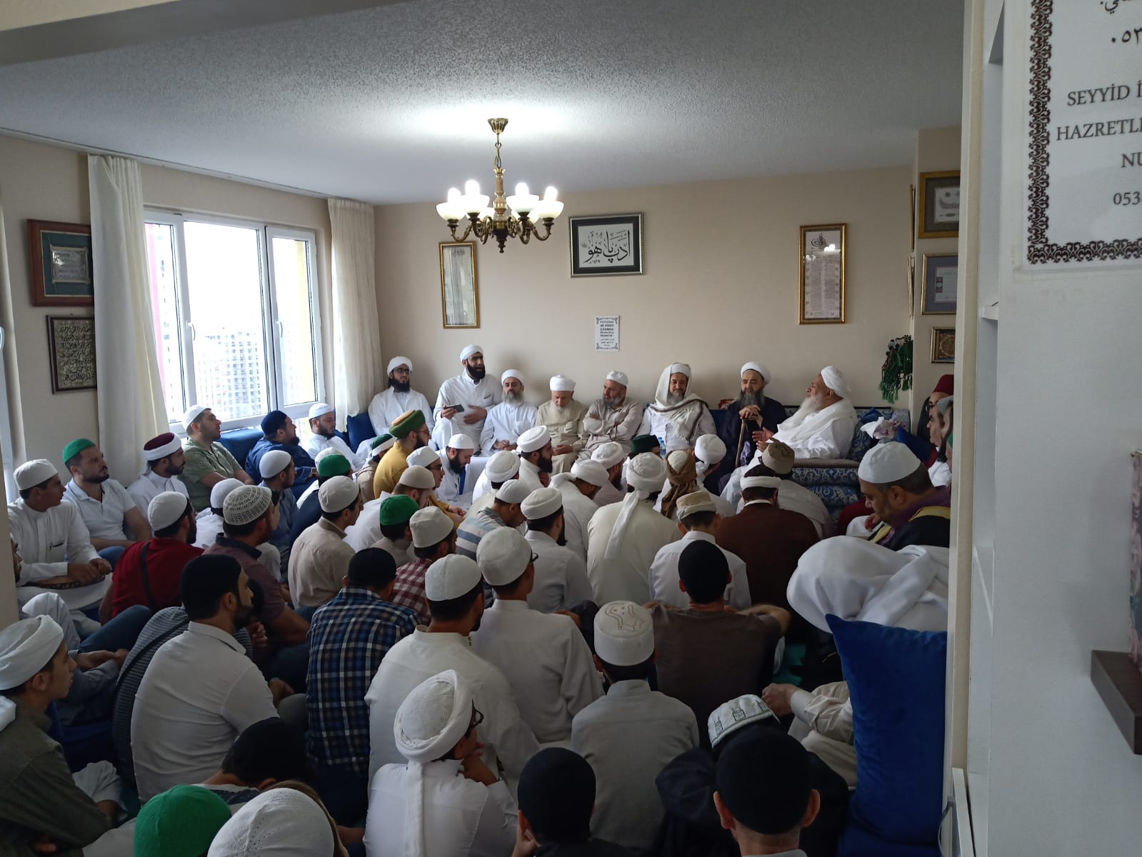 Cübbeli Ahmet Hocaefendi, Seyyid İbrâhîm el-Ahsâî Hazretleri?nin tertiplediği Mevlîd-i Şerîf meclisine iştirak etti