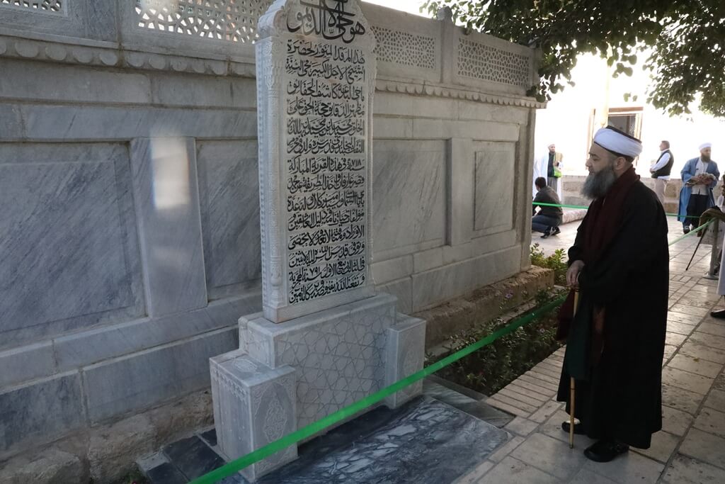 Tarîkat-ı 'Aliyye'nin müessisi Behâuddîn Şâh-ı Nakşibend Hazretleri'nin Kabrî Şerîfi