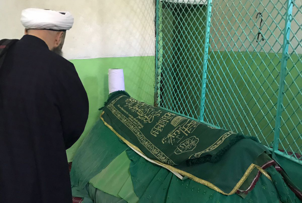 Cübbeli Ahmet Hocaefendi, Abdullah İbni Dırâra Radıyallâu ‘Anh (Koton Baba)'nın Kabr-i Şerîfini Ziyâret Etti