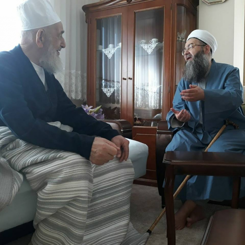 Cübbeli Ahmet Hocaefendi, ameliyat geçiren Mevlana Hocaefendi’yi ziyaret etti