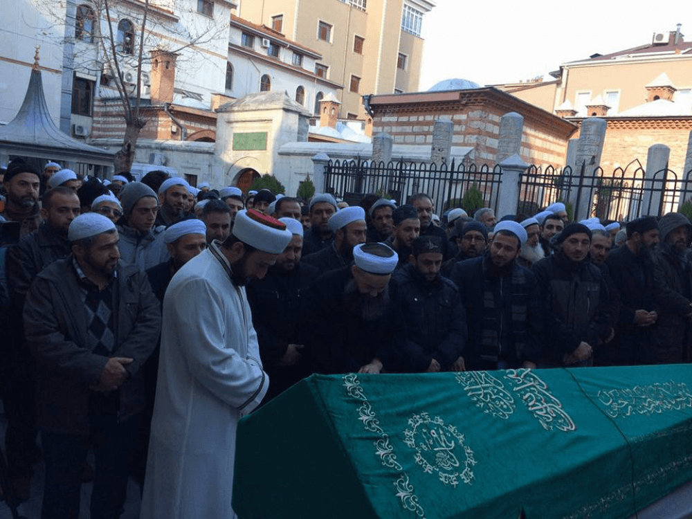 Cübbeli Ahmet Hoca, Yusuf APAYDIN Hoca'nın cenazesine katılarak cenaze namazını kıldırdı
